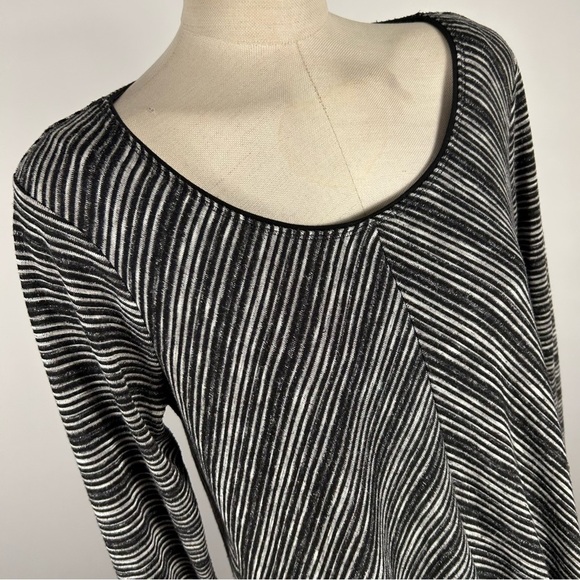 ❤️ White House Black Market Striped Chevron Long Sleeve Stretch Knit Top Small - Picture 3 of 11